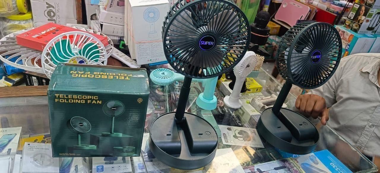 Adjustable Height Telescopic Rechargeable Standing table Fan